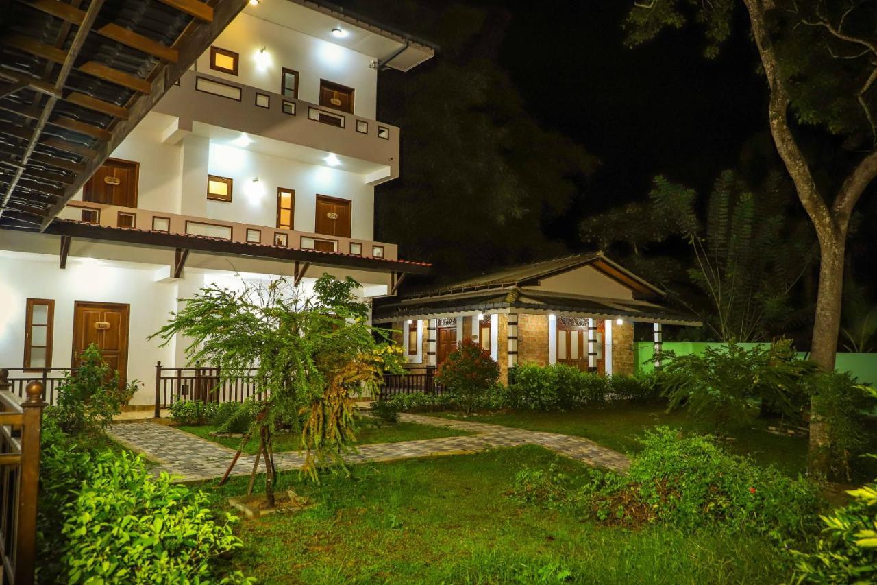 Ilamparuma Hotel Weligama Eksteriør bilde