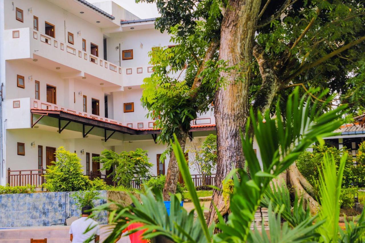 Ilamparuma Hotel Weligama Eksteriør bilde