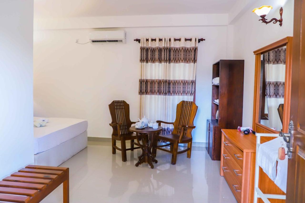 Ilamparuma Hotel Weligama Eksteriør bilde